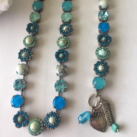 Necklace earrings bracelet set - Picture 4 of 8